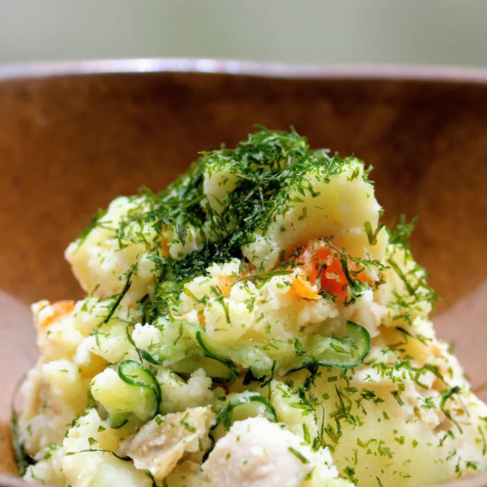 
                    
                      Suji Aonori Powder Dried Japanese Green Laver over potato salad
                    
                  
