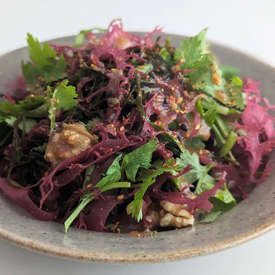 
                    
                      Tosaka Nori Dried Japanese Red Seaweed with salad
                    
                  