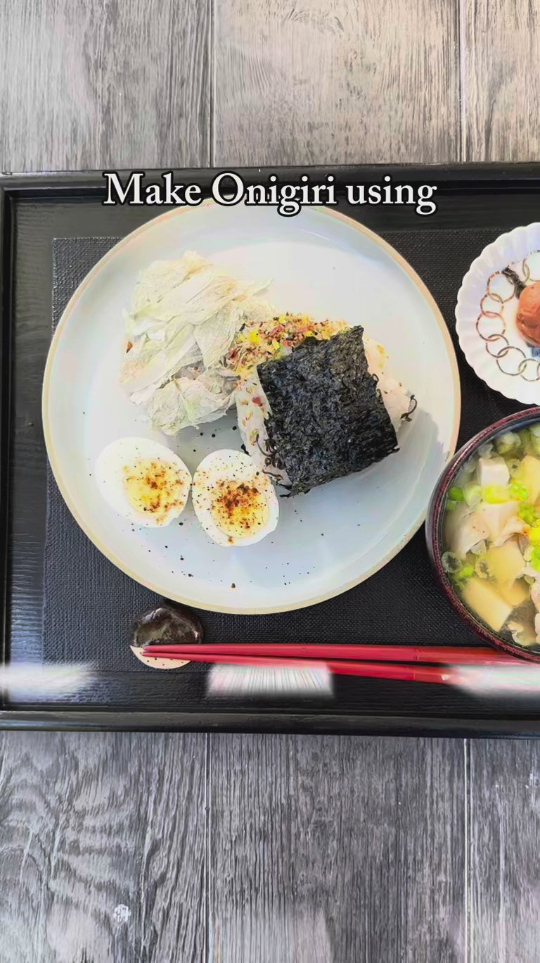 
                    
                      Load and play video in Gallery viewer, Japanese Oboro Kombu Onigiri Recipe
                    
                  